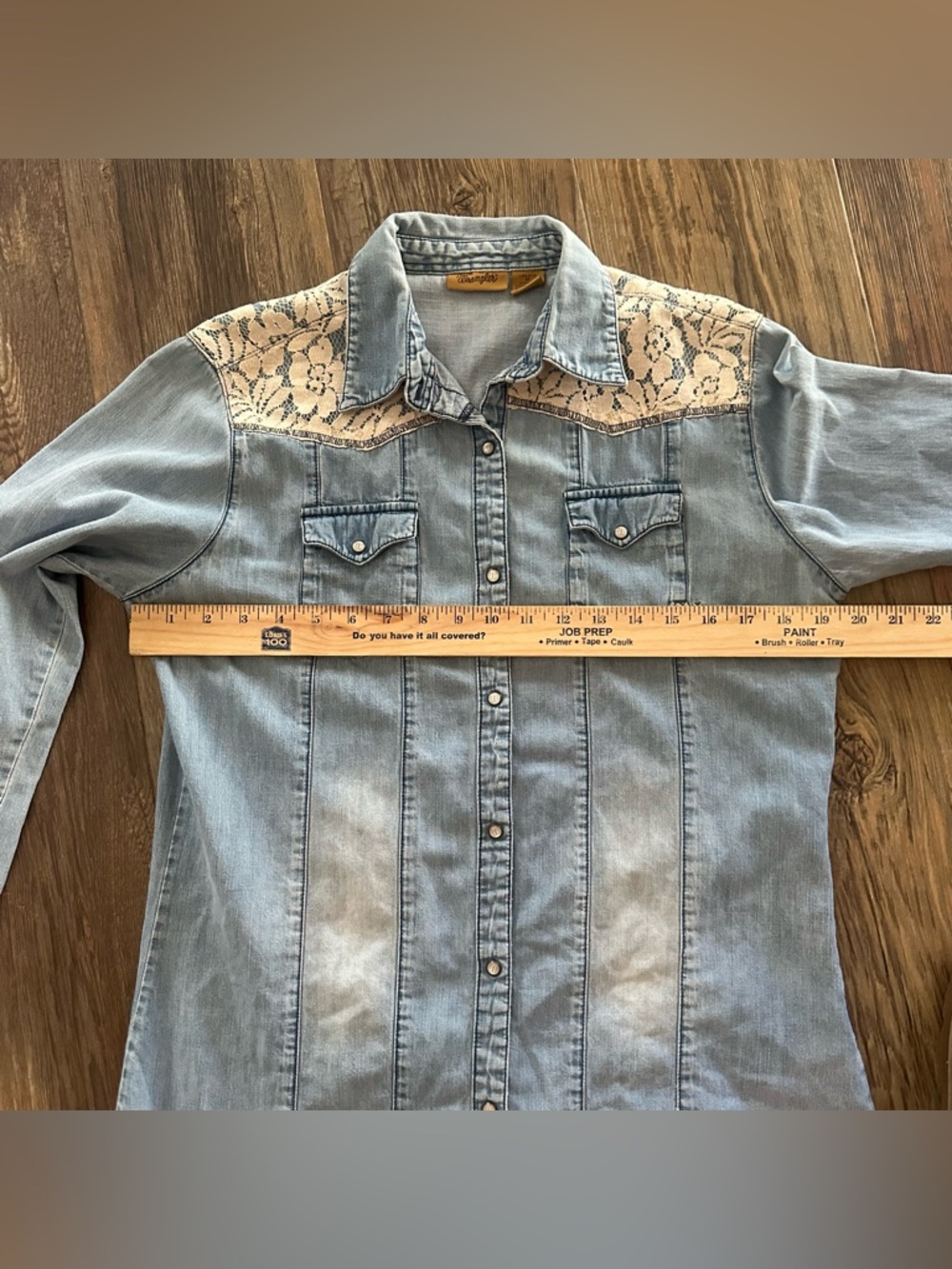Wrangler denim shirt with cream lace pearl snap long sleeve button up women M - Picture 7 of 11